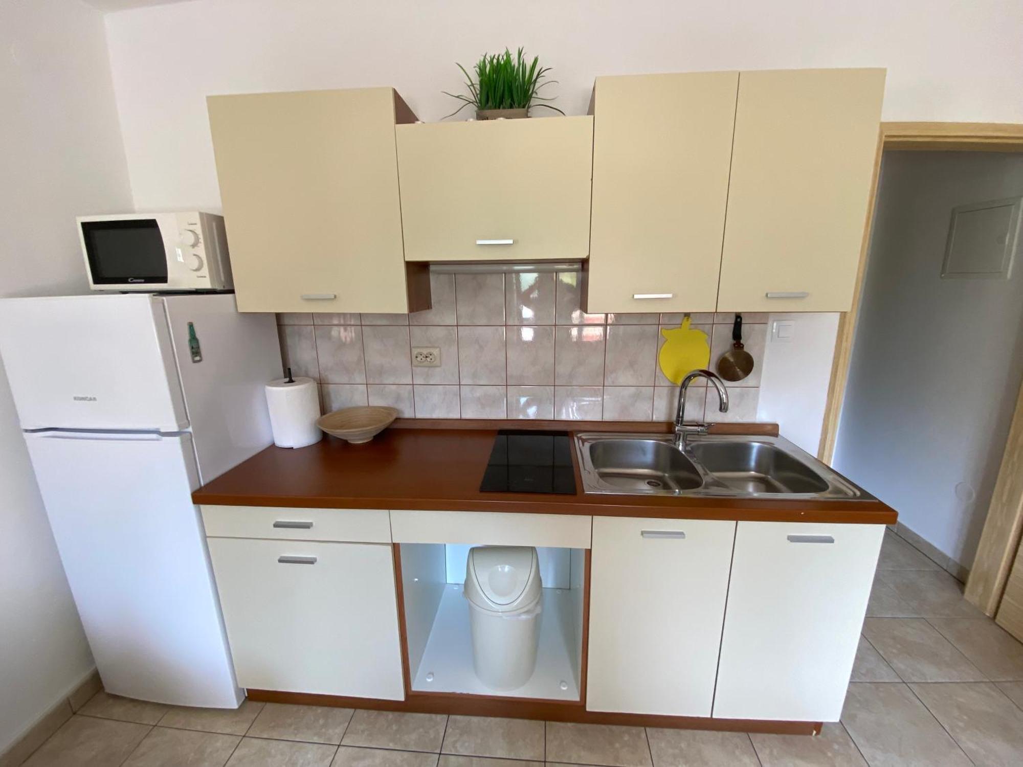 Apartments Anna III Baška Екстериор снимка