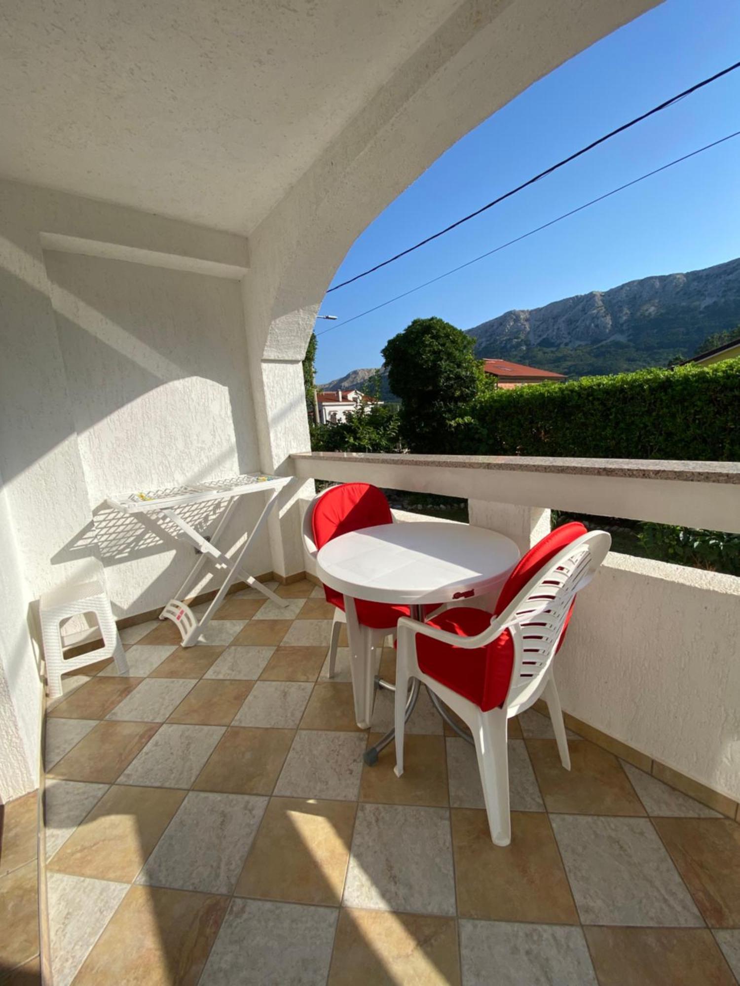 Apartments Anna III Baška Екстериор снимка
